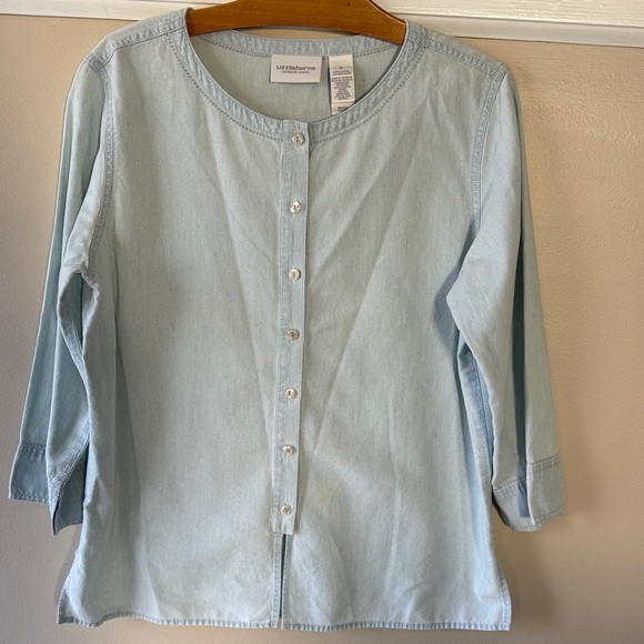 Liz Claiborne Tops - Liz Claiborne Pale Blue Button-Front Women's Shirt